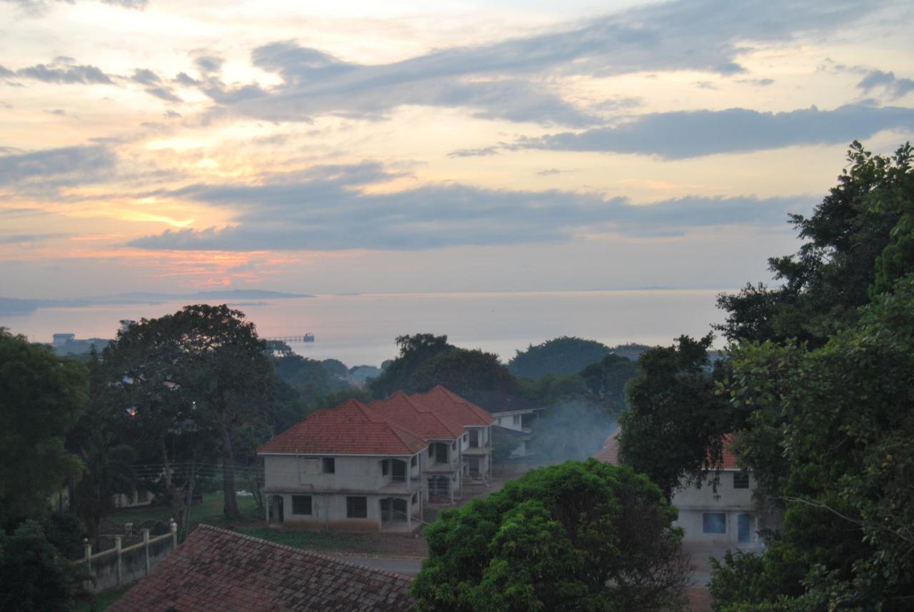 Frontiers Hotel Entebbe Exterior photo