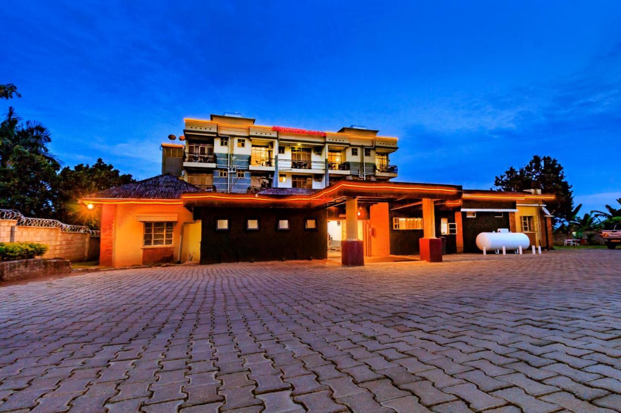 Frontiers Hotel Entebbe Exterior photo