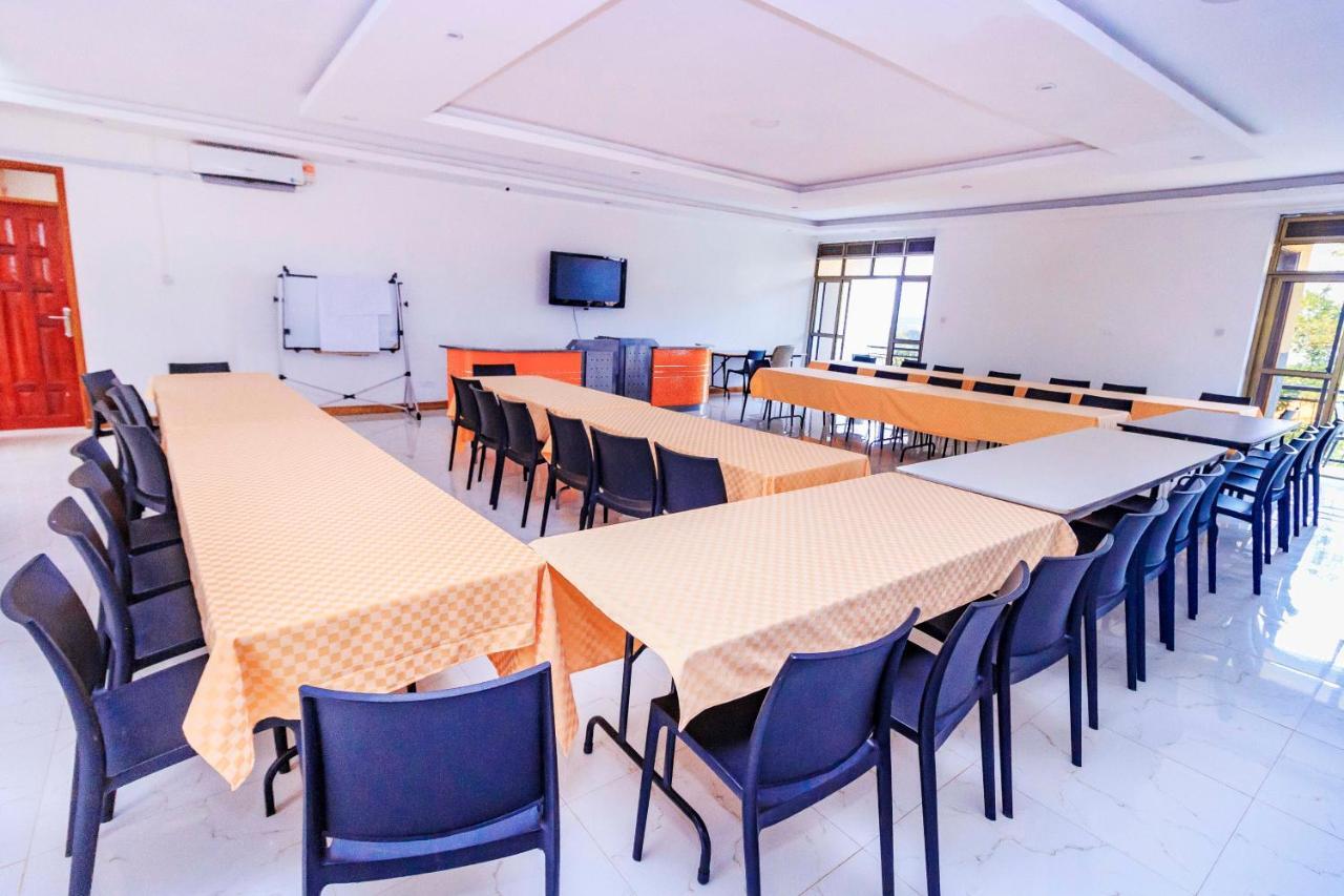 Frontiers Hotel Entebbe Exterior photo