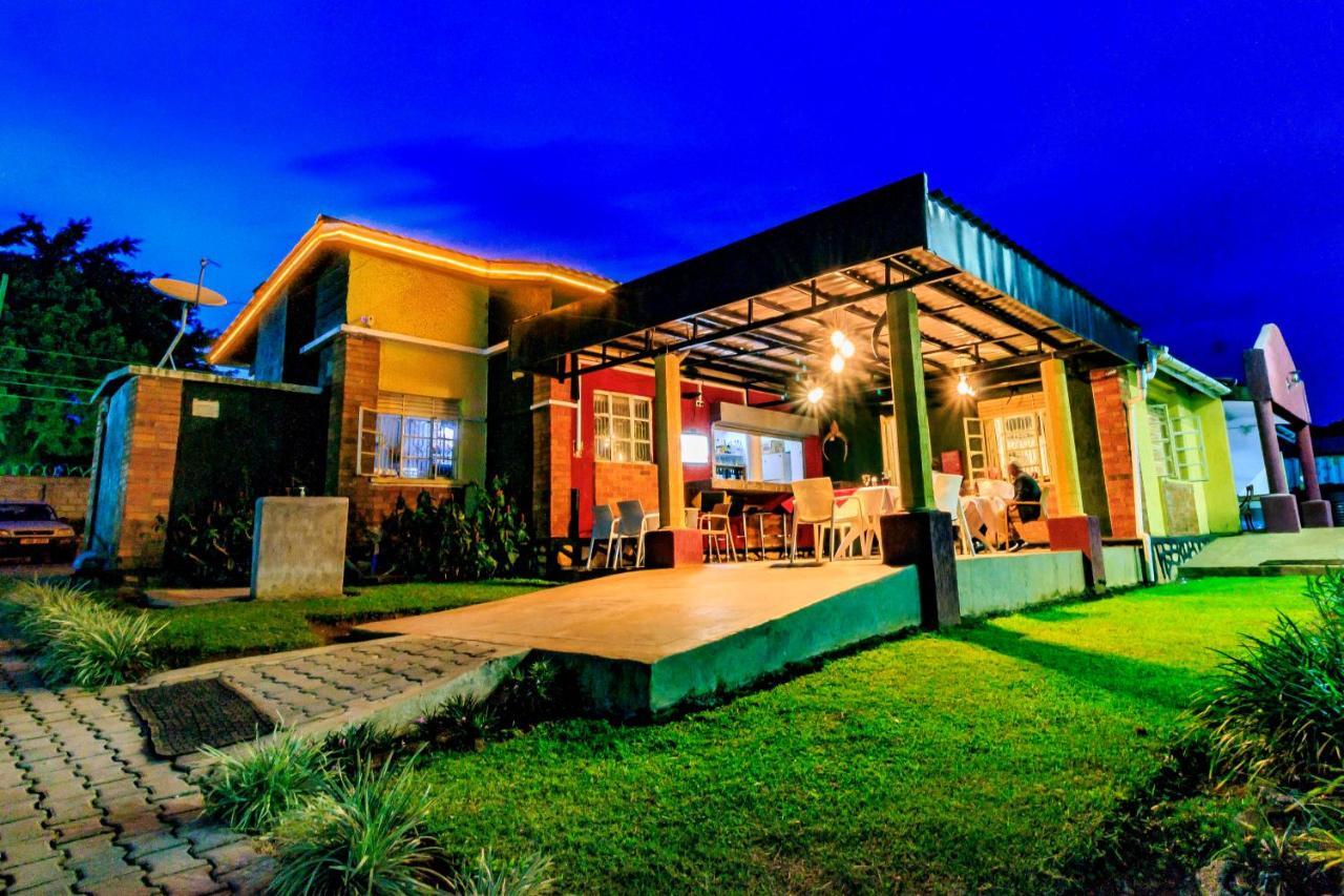 Frontiers Hotel Entebbe Exterior photo