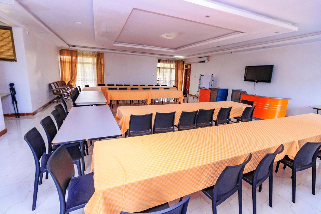 Frontiers Hotel Entebbe Exterior photo